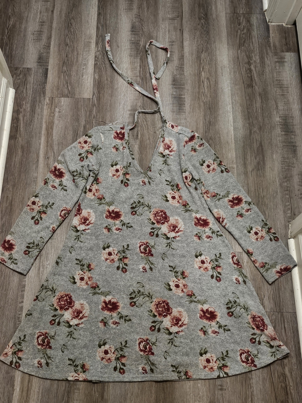 Alya Gray Floral Knit Top with Pink Rose Accents